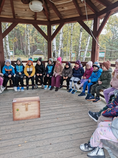 Wycieczka do Nadwarciańskiego Grodu w Załęczu Wielkim.