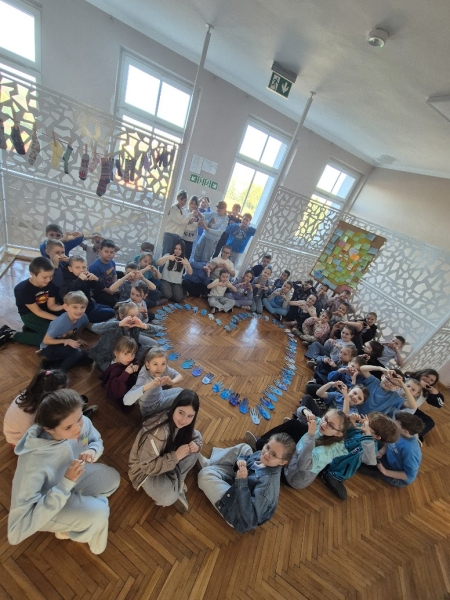 „Na niebiesko dla Leona – dzień pełen empatii, zrozumienia i wspólnej radości”