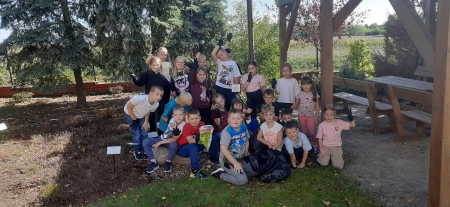 Sprzątanie Świata – uczniowie klas I–III dbają o nasze otoczenie